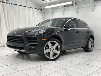 Certified 2019 Porsche Macan S image 1