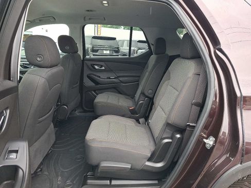 Used 2021 Chevrolet Traverse LT AWD/4WD image 10