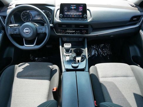 Used 2023 Nissan Rogue SV image 14