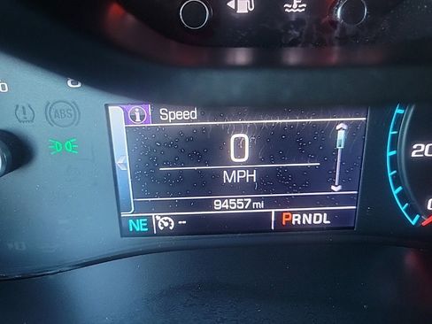 Used 2017 GMC Canyon SLE w/ All Terrain Package image 9