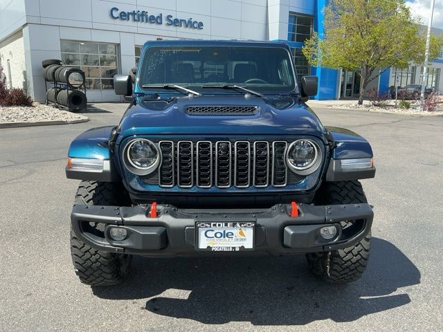 Used 2025 Jeep Gladiator Mojave AWD/4WD image 4