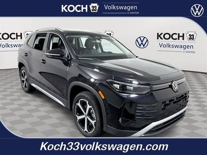 New 2025 Volkswagen Tiguan SE