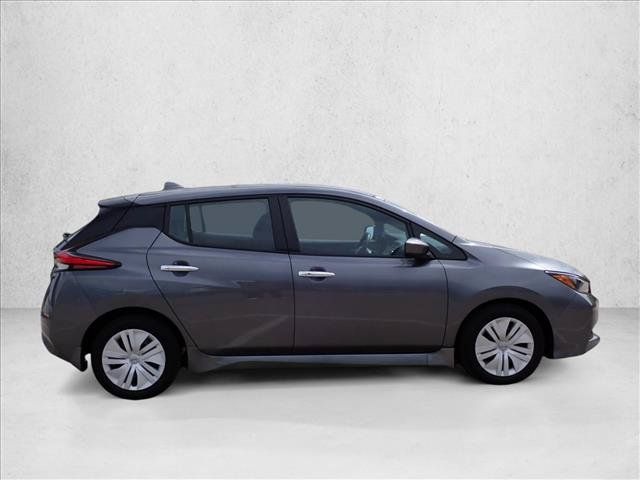 Used 2025 Nissan Leaf S FWD image 5
