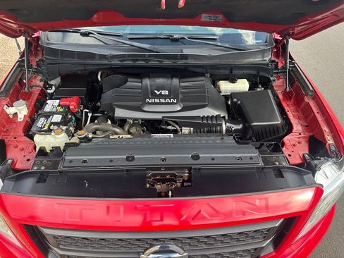 Used 2020 Nissan Titan SV w/ SV Convenience Package image 20