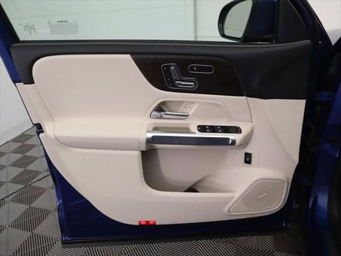 New 2026 Mercedes-Benz GLB 250 image 26