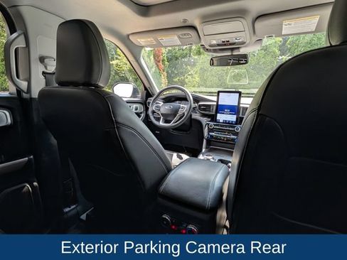 Used 2023 Ford Explorer Limited w/ Limited Technology Package AWD/4WD image 36