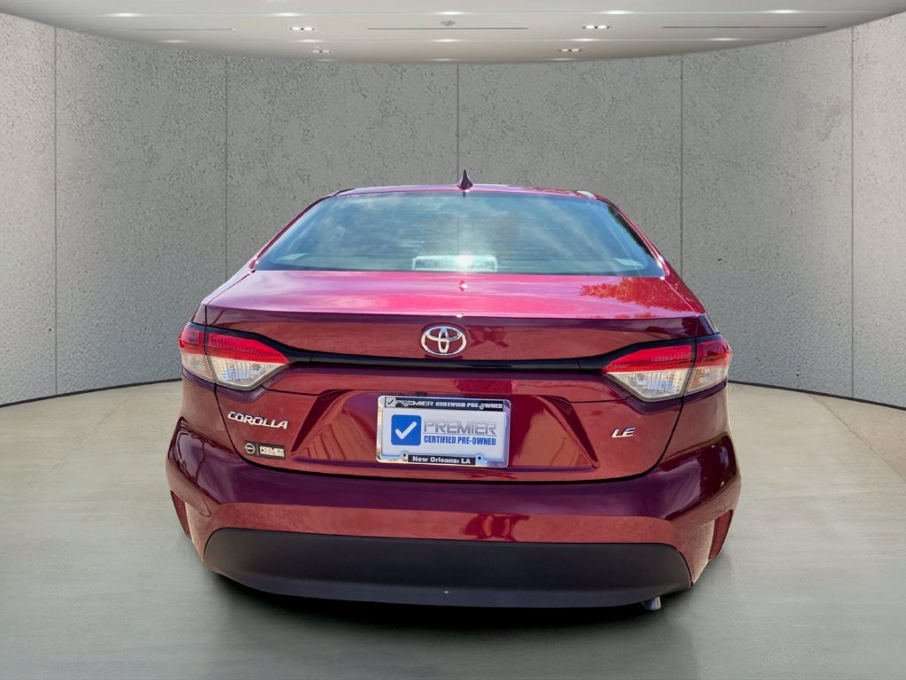 Used 2025 Toyota Corolla LE FWD image 4