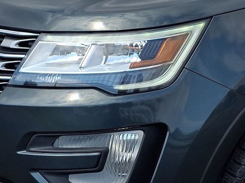 Used 2016 Ford Explorer Limited AWD/4WD image 9