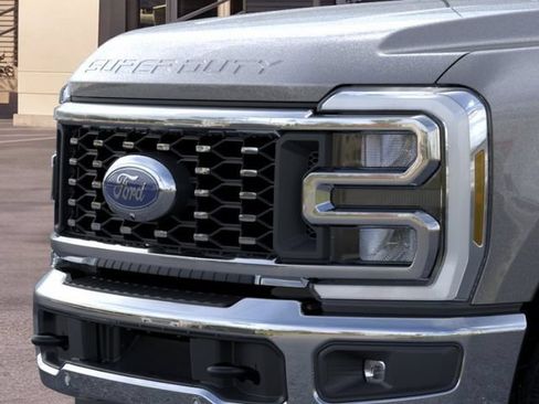 New 2026 Ford F350 Lariat w/ Lariat Premium Package AWD/4WD image 17