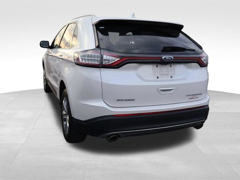 Used 2017 Ford Edge Titanium FWD image 21