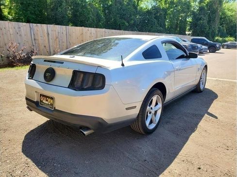 Used 2010 Ford Mustang GT Premium RWD image 8