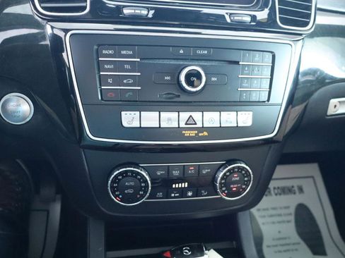 Used 2018 Mercedes-Benz GLS 450 4MATIC w/ Premium Package image 21