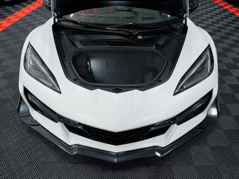 Used 2023 Chevrolet Corvette Z06 w/ Z07 Performance Package RWD image 62