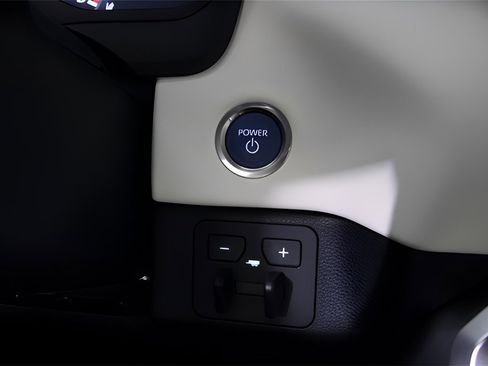 Used 2022 Toyota Tundra Capstone image 12