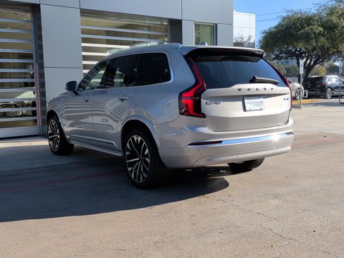 Used 2025 Volvo XC90 B6 Plus image 7