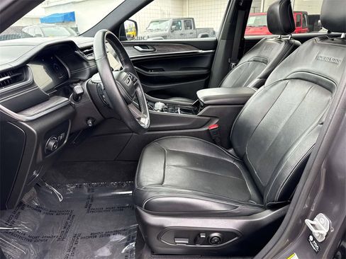 Used 2021 Jeep Grand Cherokee L Overland image 24