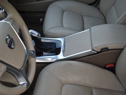 Used 2013 Volvo XC70 3.2 AWD/4WD image 27