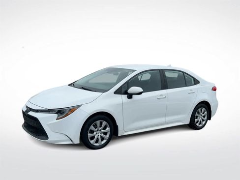 Used 2020 Toyota Corolla LE image 5