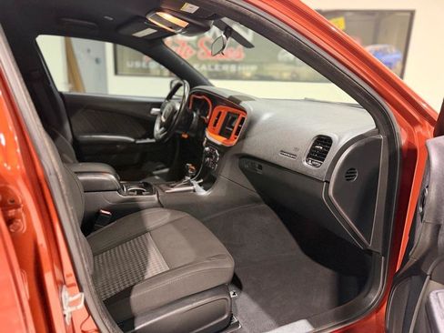 Used 2022 Dodge Charger SXT w/ Blacktop Package RWD image 13