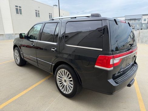 Used 2015 Lincoln Navigator 4WD image 5