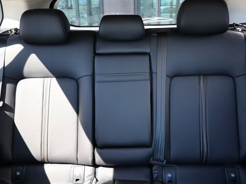 Used 2025 MAZDA CX-50 AWD 2.5 Hybrid w/ Cargo Package image 17