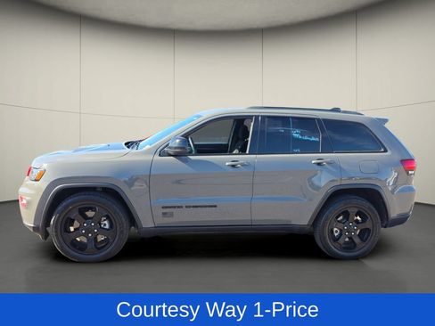 Used 2021 Jeep Grand Cherokee Freedom Edition RWD image 5