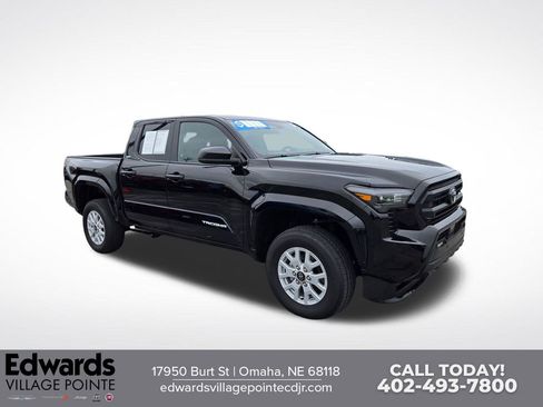 Used 2024 Toyota Tacoma SR5 AWD/4WD image 1