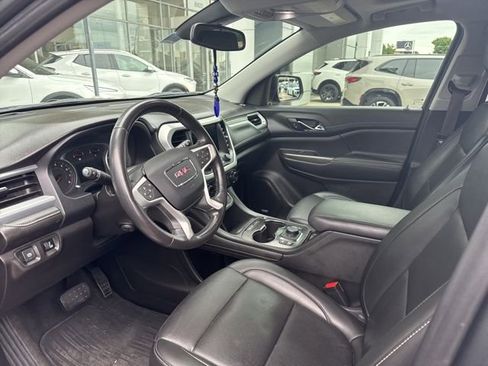 Used 2021 GMC Acadia SLT w/ Elevation Edition FWD image 7