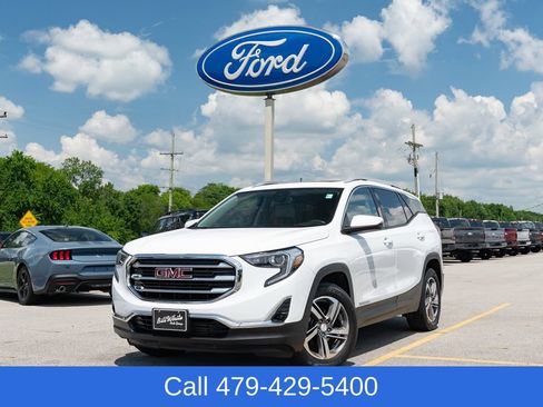 Used 2019 GMC Terrain SLT w/ Infotainment Package II AWD/4WD image 2