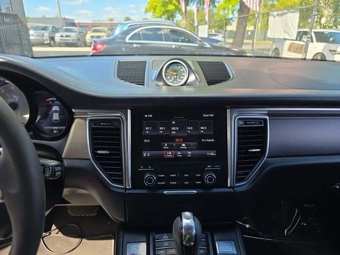 Used 2018 Porsche Macan GTS w/ Premium Package Plus image 4