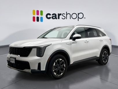 Used 2024 Kia Sorento S w/ Panoramic Sunroof Package