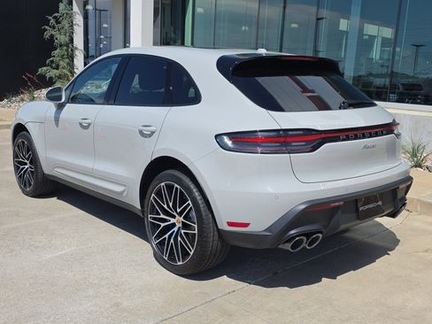 New 2026 Porsche Macan AWD/4WD image 3