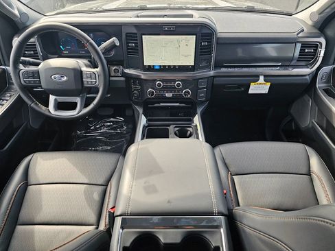 New 2025 Ford F350 Lariat w/ Black Appearance Package AWD/4WD image 19