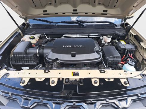 Used 2022 Chevrolet Colorado ZR2 AWD/4WD image 28