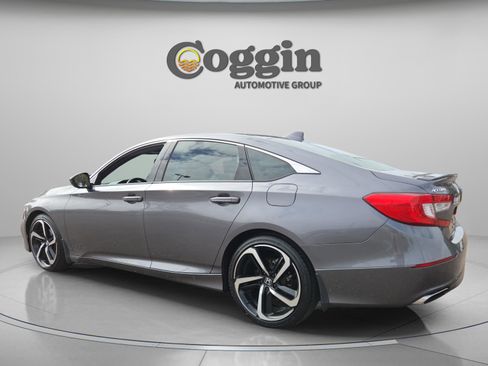 Certified 2018 Honda Accord Sport image 4
