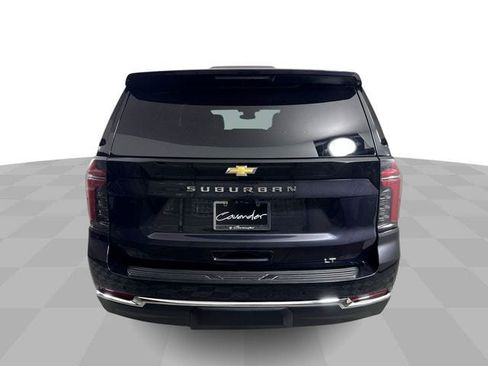 Used 2025 Chevrolet Suburban LT AWD/4WD image 7
