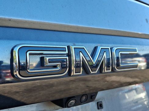 Used 2023 GMC Yukon Denali Ultimate AWD/4WD image 5