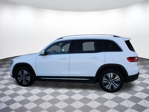 New 2026 Mercedes-Benz GLB 250 image 2