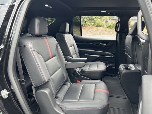 Used 2024 Chevrolet Traverse RS w/ LPO, Floor Liner Package image 49