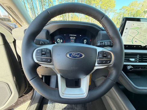 New 2026 Ford Explorer Active w/ Active Comfort Package image 22