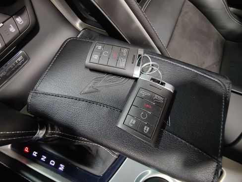 Used 2014 Chevrolet Corvette Stingray Convertible w/ 2LT Preferred Equipment Group image 37