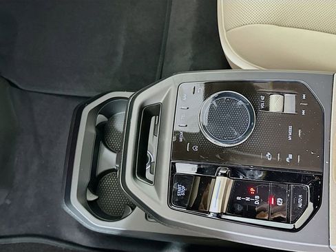 Used 2026 BMW iX xDrive45 image 15