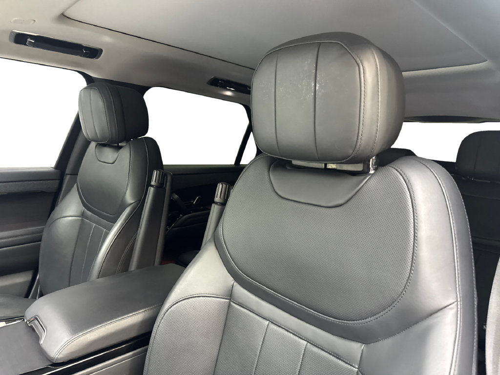 Used 2023 Land Rover Range Rover Sport SE AWD/4WD image 29
