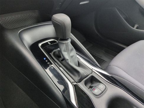 Used 2022 Toyota Corolla LE image 24