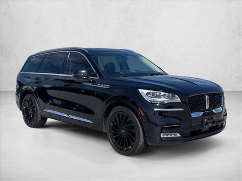 Used 2022 Lincoln Aviator Reserve w/ Equipment Group 201A AWD/4WD image 3