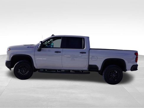 New 2026 Chevrolet Silverado 2500 ZR2 image 6