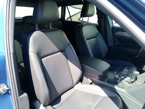 Used 2020 Volkswagen Atlas Cross Sport SE w/ Panoramic Sunroof Package AWD/4WD image 34