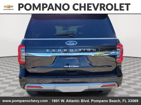 Used 2023 Ford Expedition Limited image 4