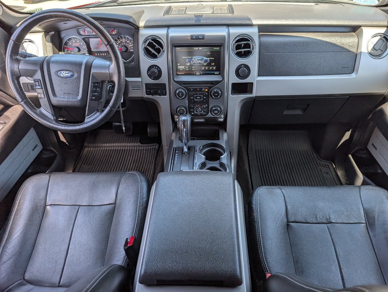 Used 2014 Ford F150 FX4 w/ Equipment Group 402A Luxury AWD/4WD image 4