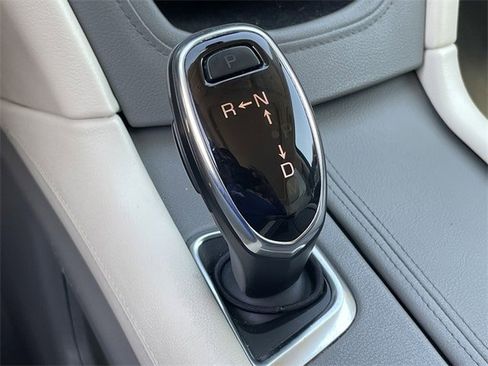 Used 2018 Cadillac XT5 Luxury w/ Driver Awareness Package image 20
